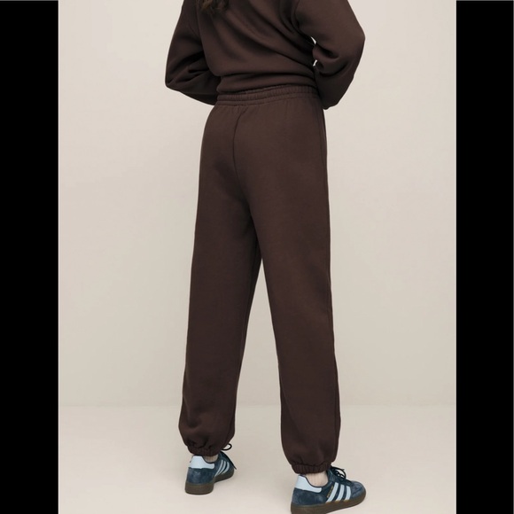 NWT Reformation Boyfriend Sweatpant in Cafe - Picture 4 of 7
